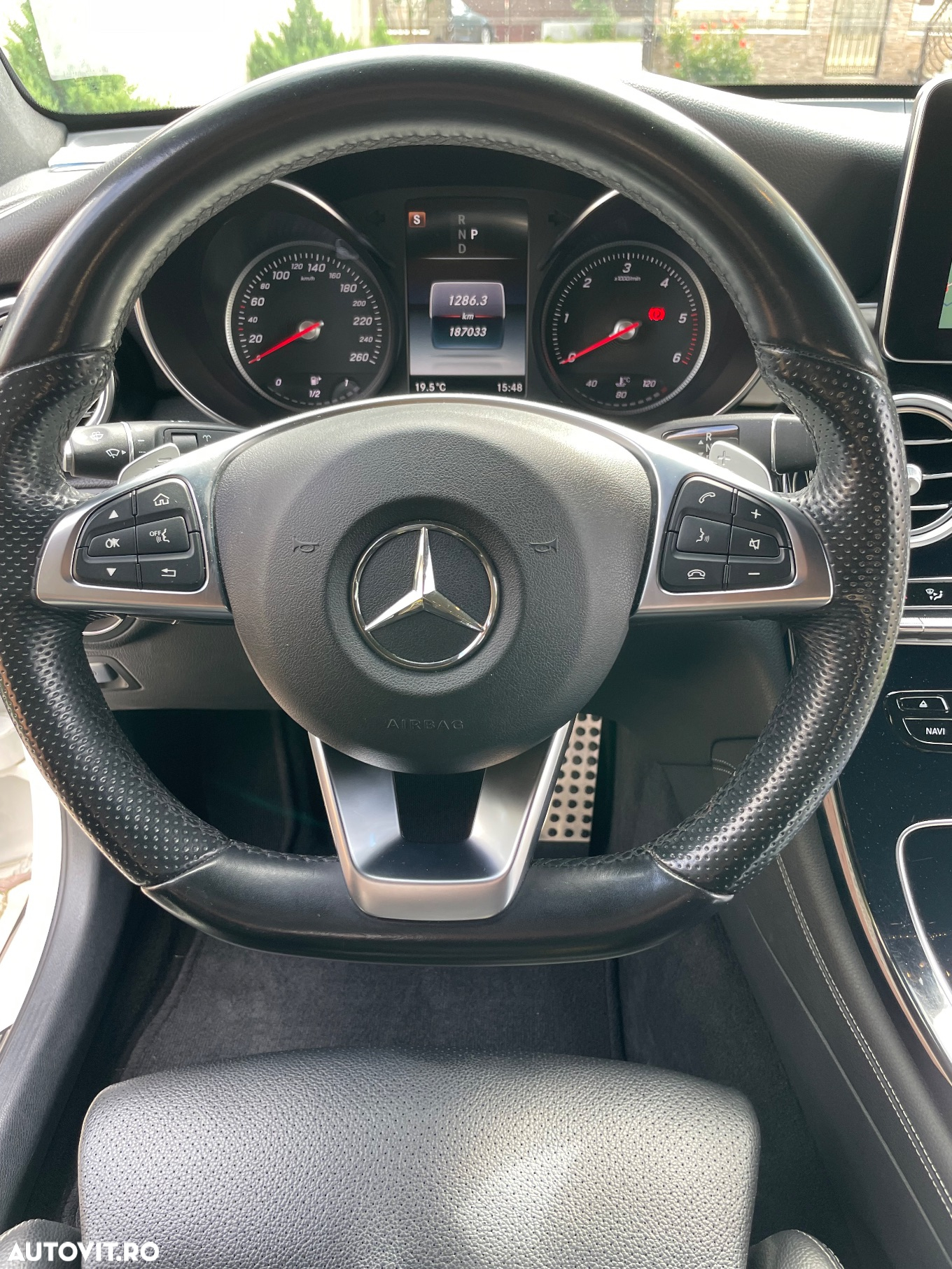 Mercedes-Benz GLC 220 d 4Matic 9G-TRONIC AMG Line - 8