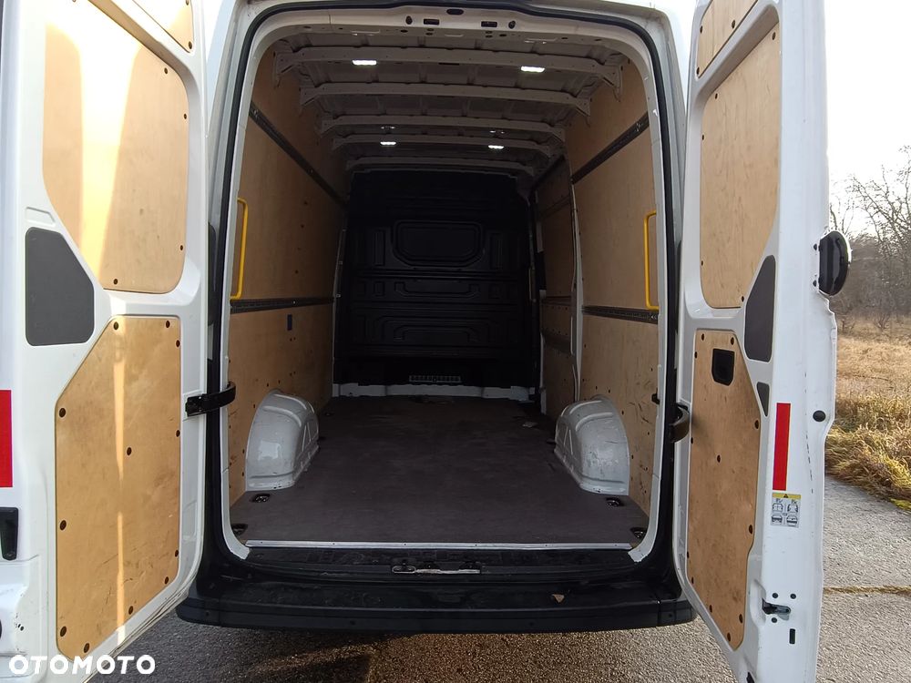 Volkswagen Crafter - 8