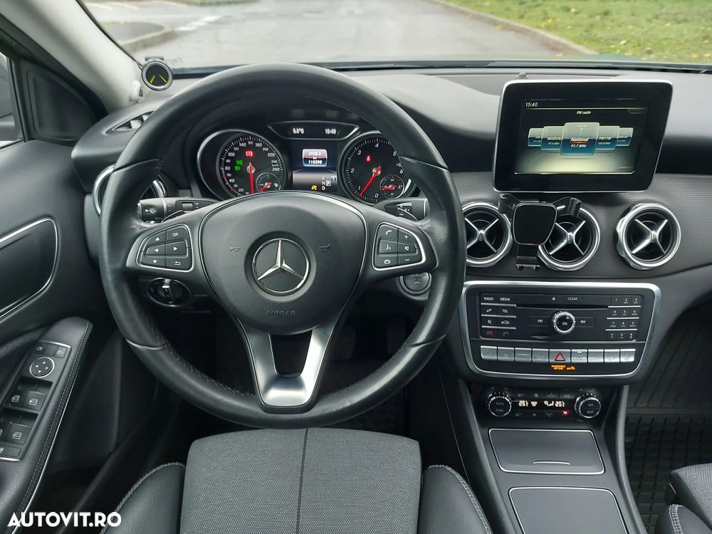 Mercedes-Benz GLA 200 d 4MATIC Aut. - 14
