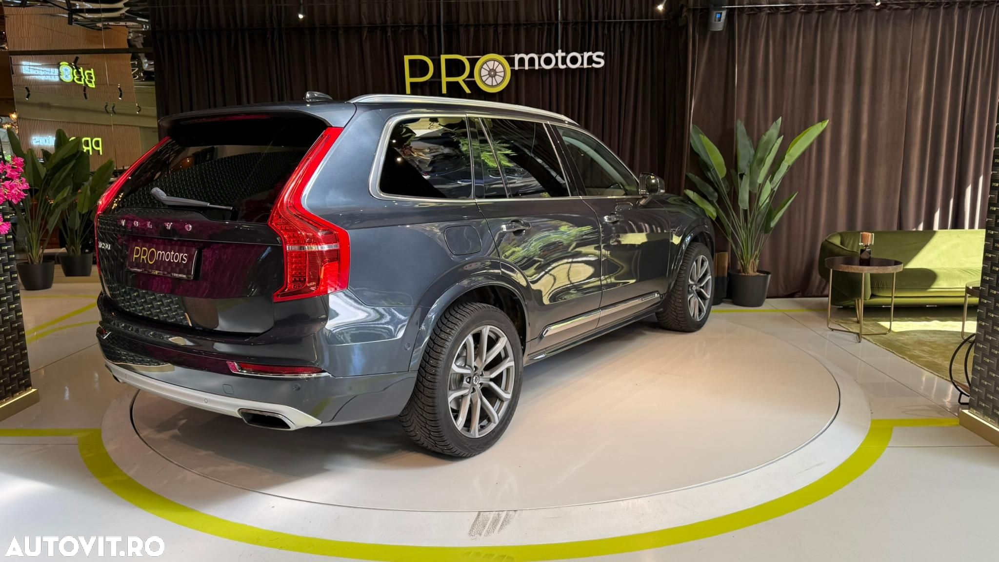 Volvo XC 90 - 3