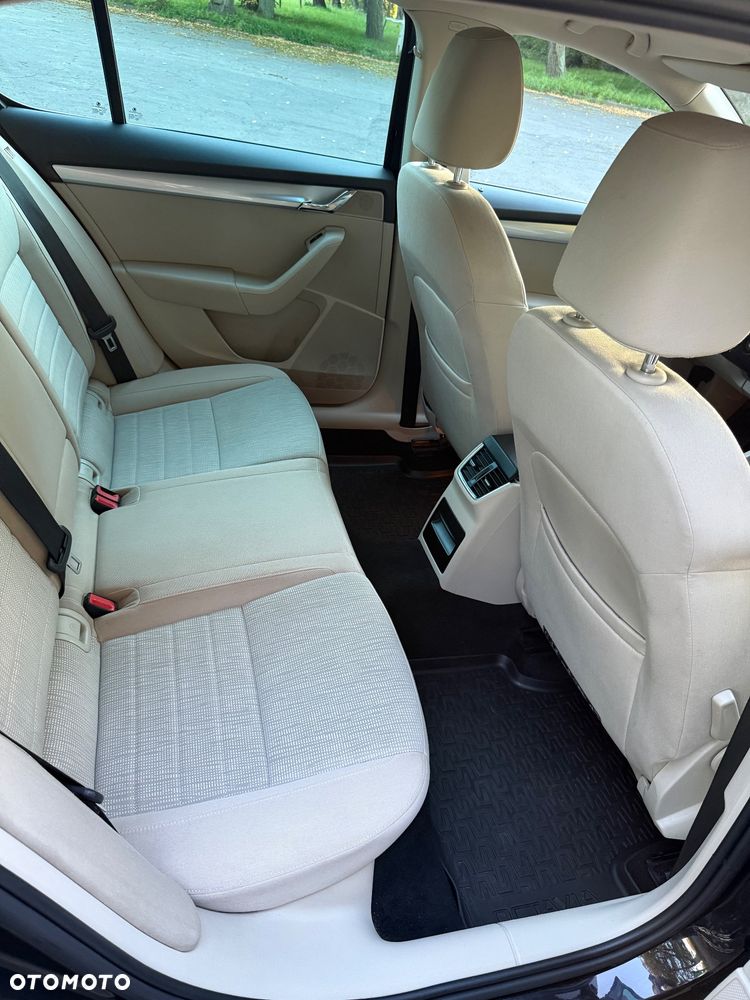 Skoda Octavia 1.8 TSI Style DSG - 15