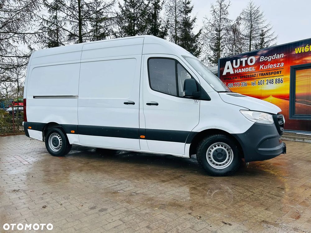 Mercedes-Benz Sprinter - 10