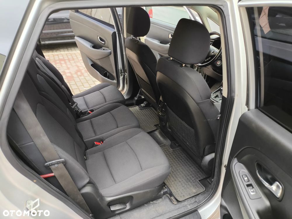 Kia Carens 1.7 CRDi L - 16