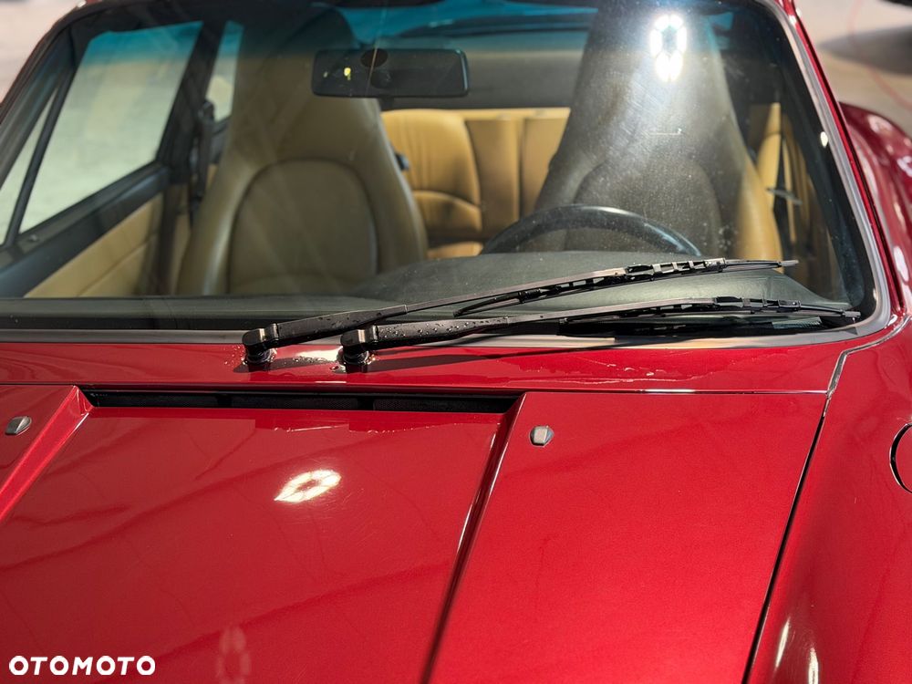 Porsche 911 Carrera - 8