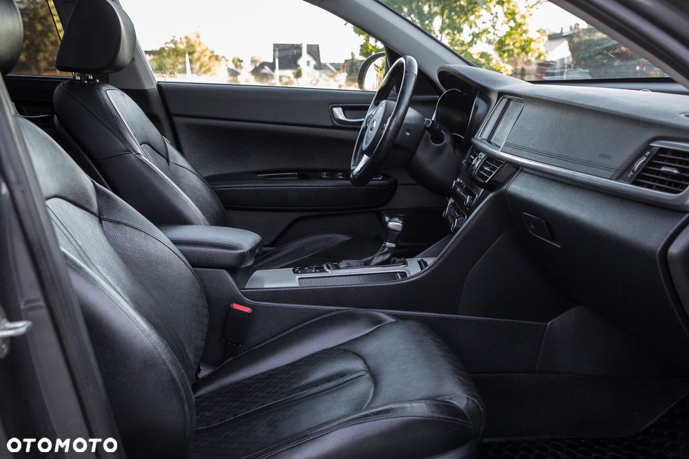 Kia Optima Sportagon 2.0 GDI Attract - 23
