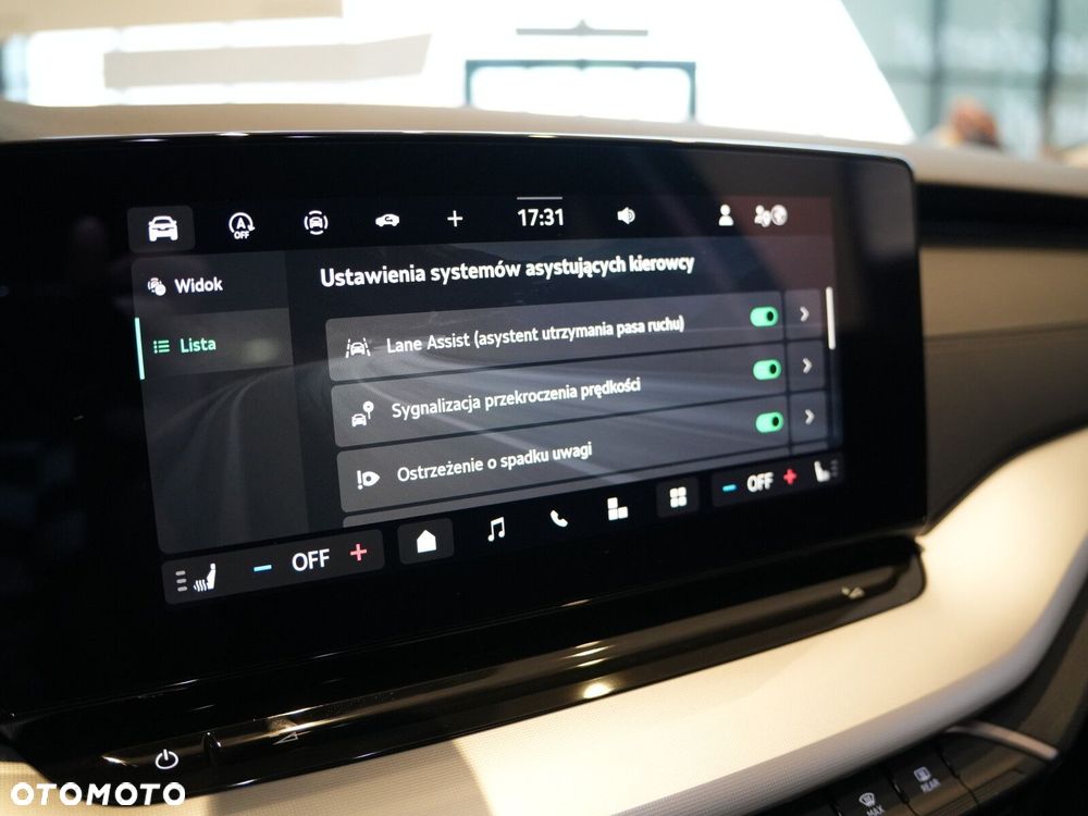 Skoda Octavia 1.5 TSI mHEV Drive Selection DSG - 28