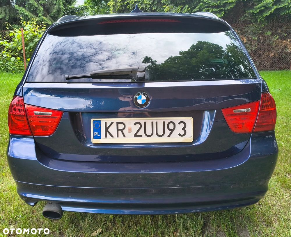 BMW Seria 3 320d - 4
