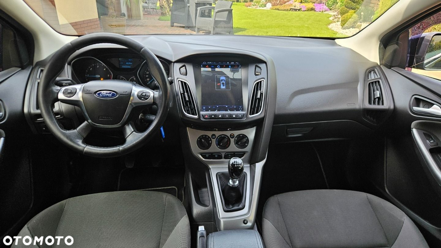 Ford Focus Turnier 1.6 TDCi DPF Start-Stopp-System Ambiente - 15