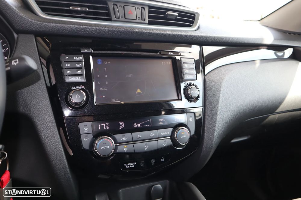 Nissan Qashqai 1.5 dCi N-Connecta PS - 16