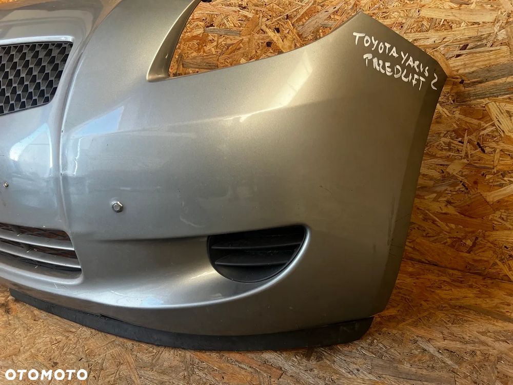 ZDERZAK PRZÓD przedni TOYOTA YARIS II 2 - 5