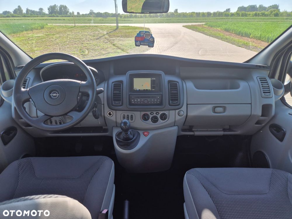 Opel Vivaro - 25