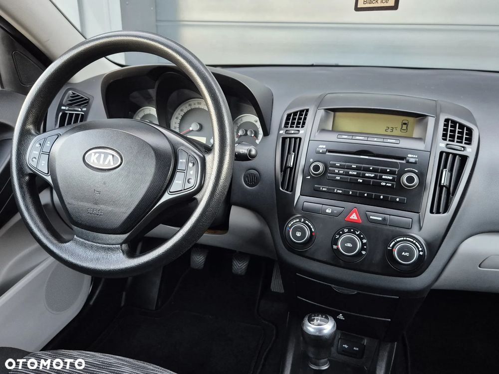 Kia ProCeed - 7