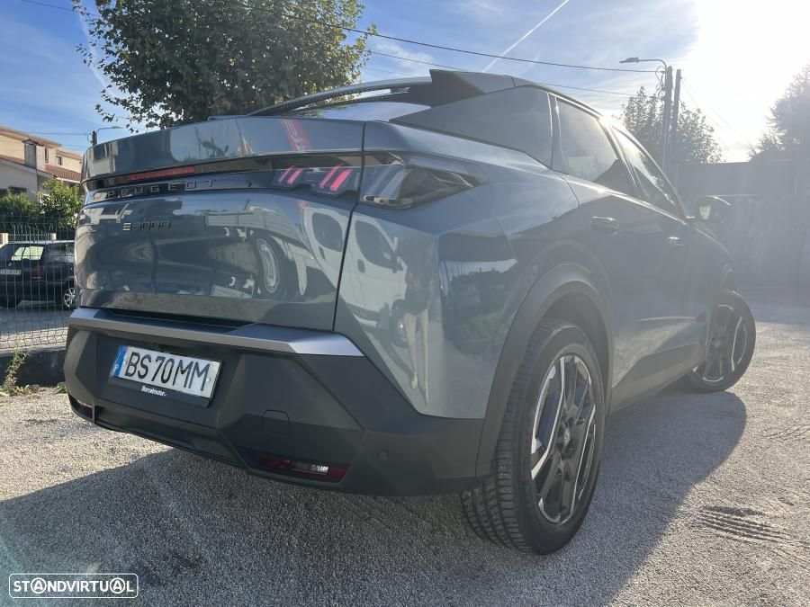 Peugeot E-3008 - 14