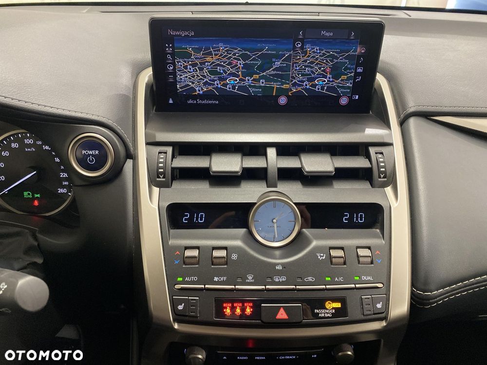 Lexus NX 300h F Impression AWD - 17