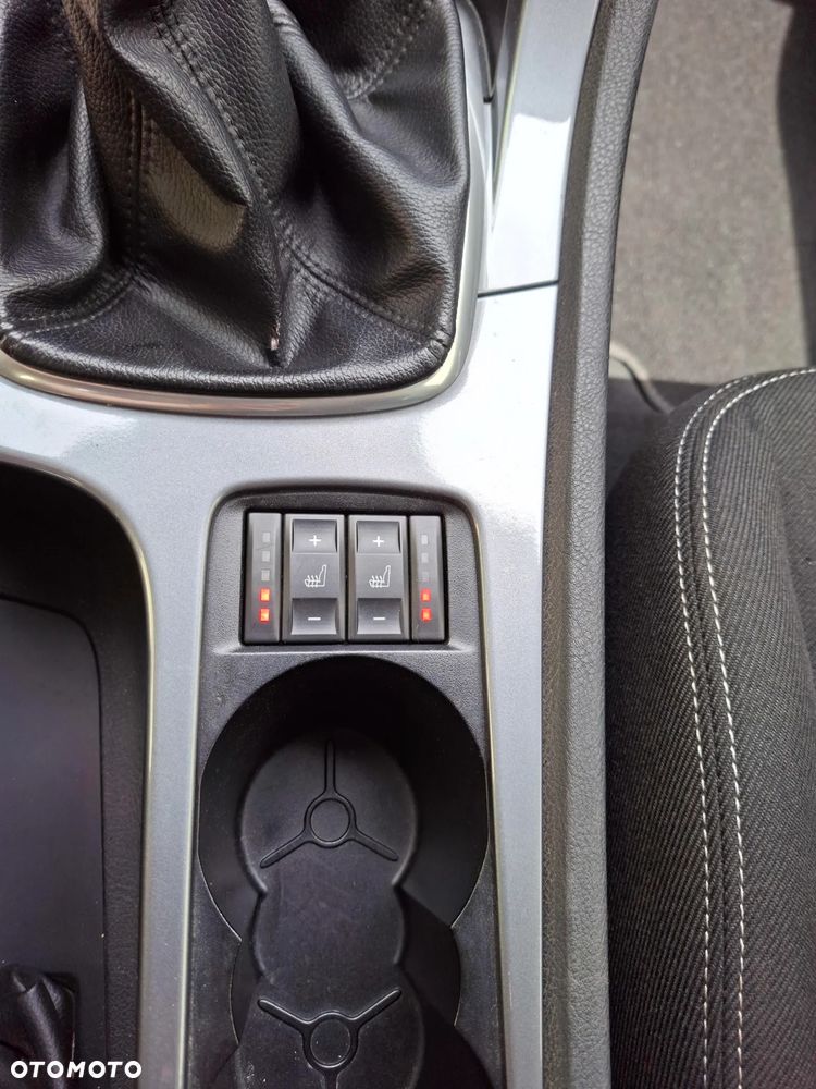 Ford Mondeo 2.0 TDCi Trend - 14
