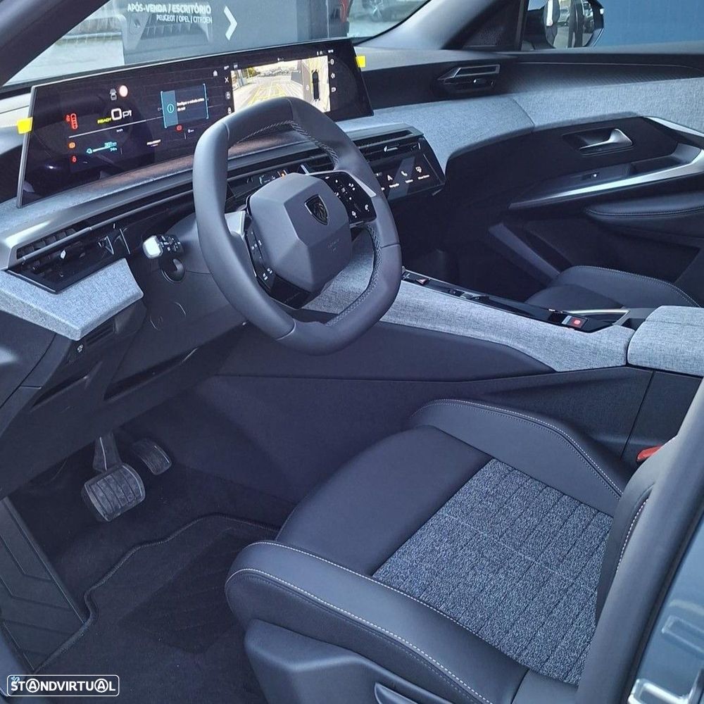 Peugeot E-3008 73 kWh Allure - 11