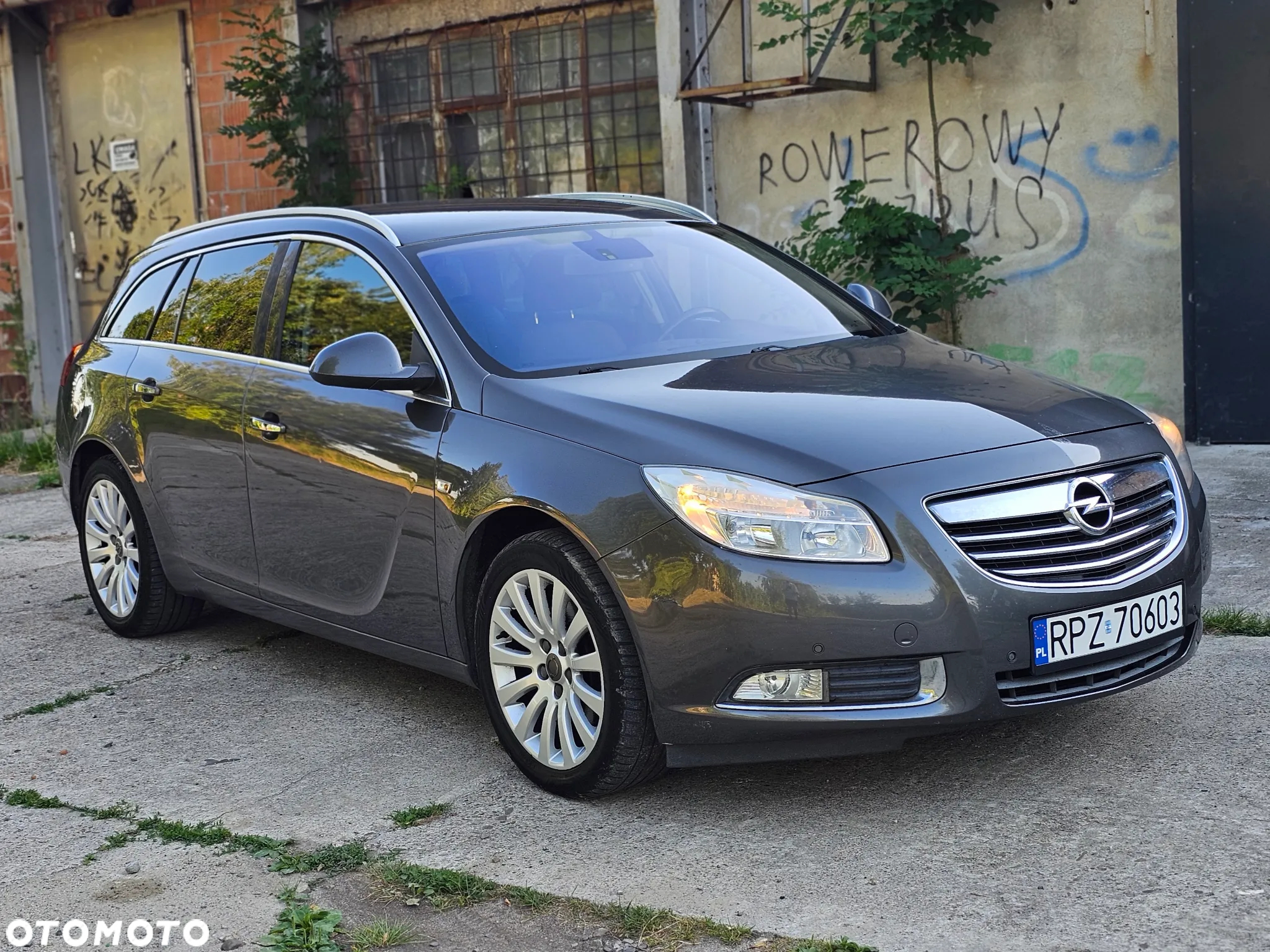 Opel Insignia 1.6 T Cosmo - 3