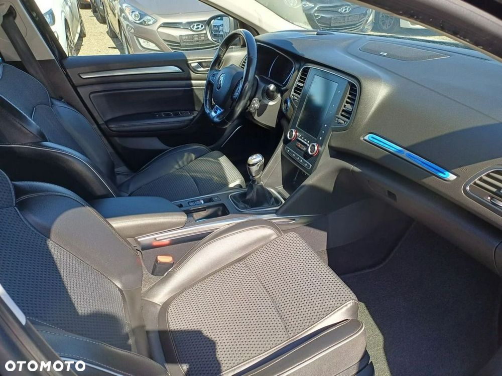 Renault Megane ENERGY dCi 130 BOSE EDITION - 11