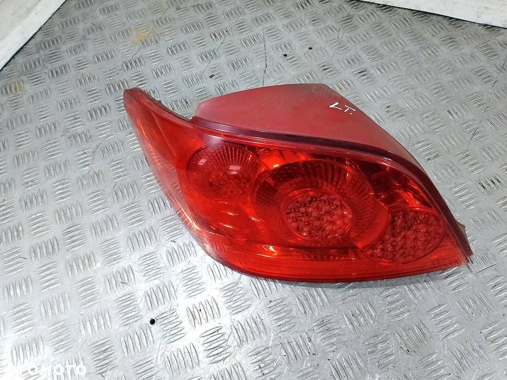 LAMPA TYLNA LEWA PEUGEOT 307 HATCHBACK - 5