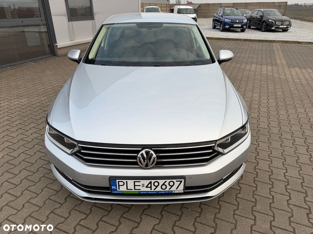 Volkswagen Passat 1.8 TSI (BlueMotion Technology) DSG Comfortline - 8