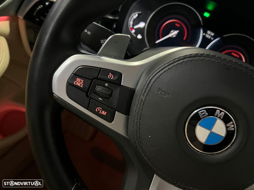 BMW 530 e iPerformance Line Luxury - 18