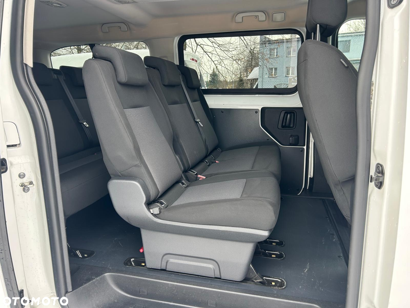 Opel Vivaro - 21