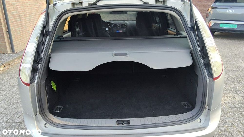 Ford Focus - 12