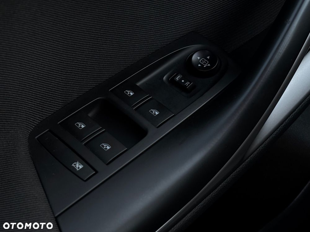 Opel Astra 1.2 T S&S - 17