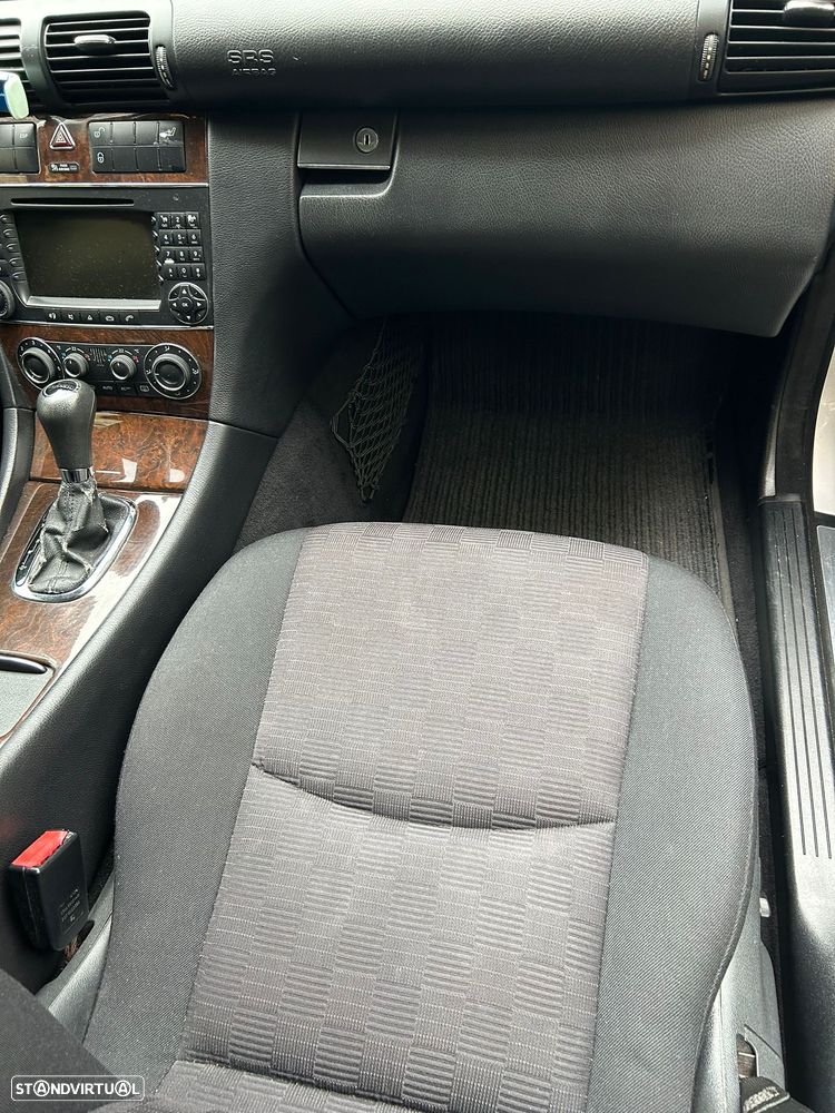 Mercedes-Benz C 220 CDI Auto Classic - 12