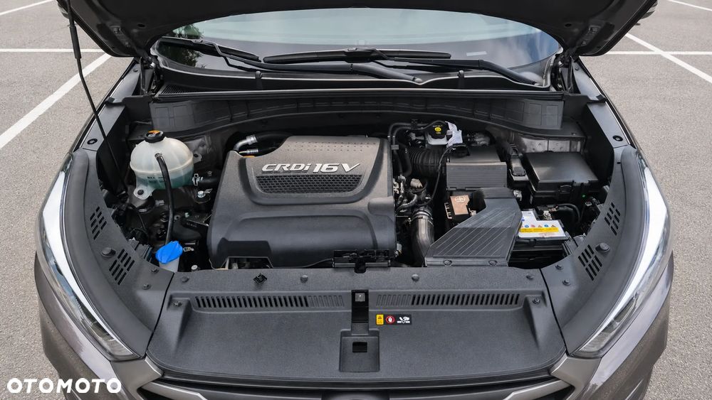 Hyundai Tucson 2.0 CRDI BlueDrive Style 2WD - 14