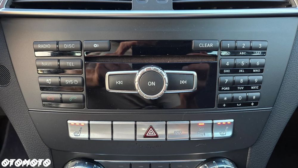 Mercedes-Benz Klasa C 180 BlueEFFICIENCY Avantgarde - 18