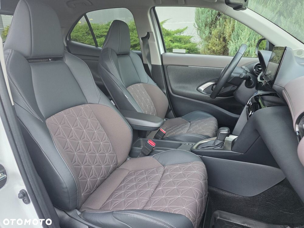 Toyota Yaris Cross - 20