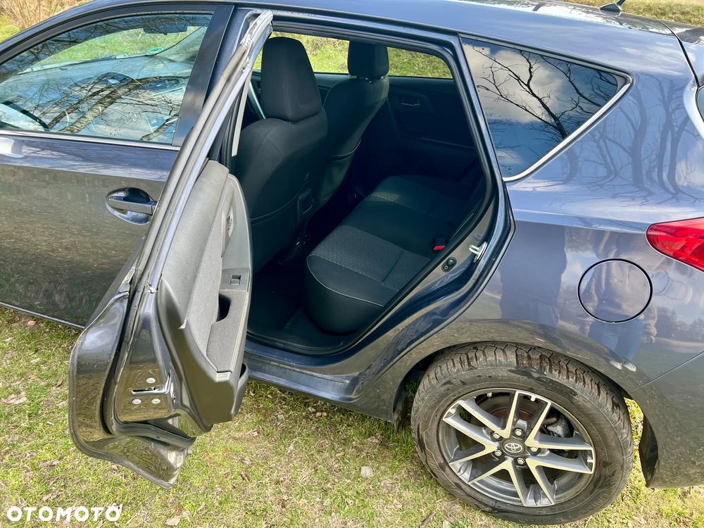 Toyota Auris 1.6 Valvematic Multidrive S Executive - 12