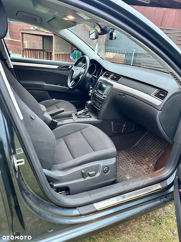 Skoda Superb 2.0 TDI Active DSG - 18