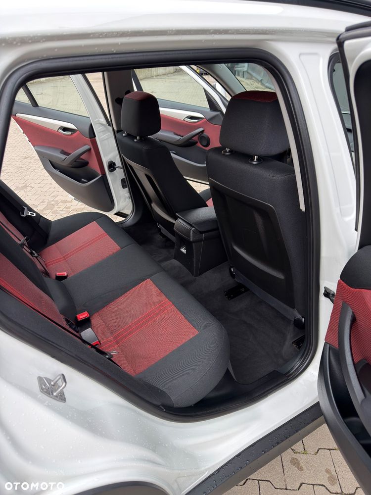 BMW X1 xDrive18d Sport Line - 33
