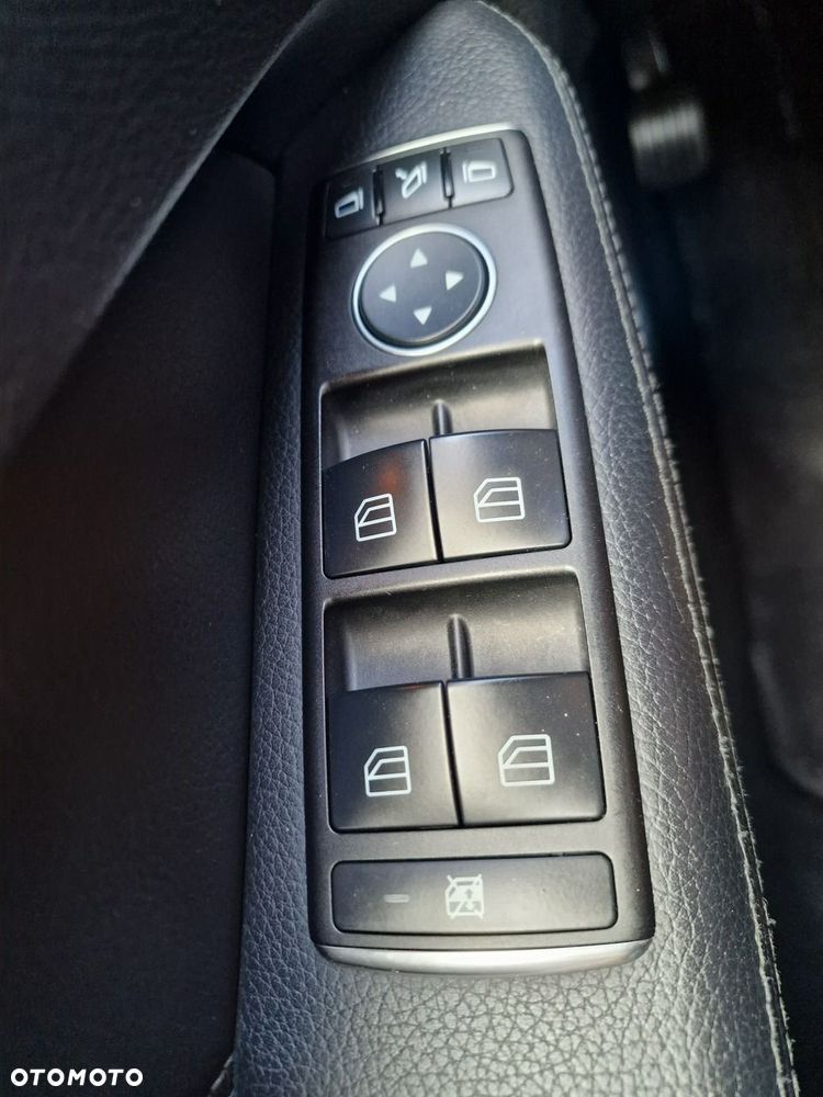 Mercedes-Benz Klasa E 200 7G-TRONIC Avantgarde - 38