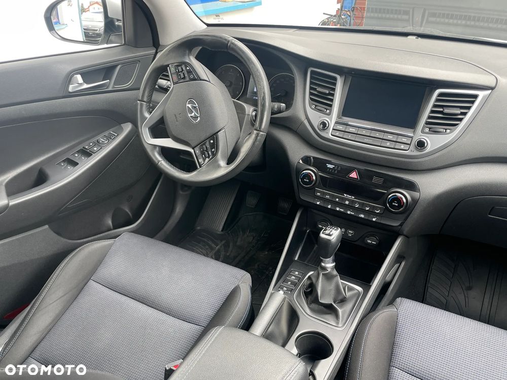 Hyundai Tucson 2.0 CRDI BlueDrive Comfort 2WD - 16