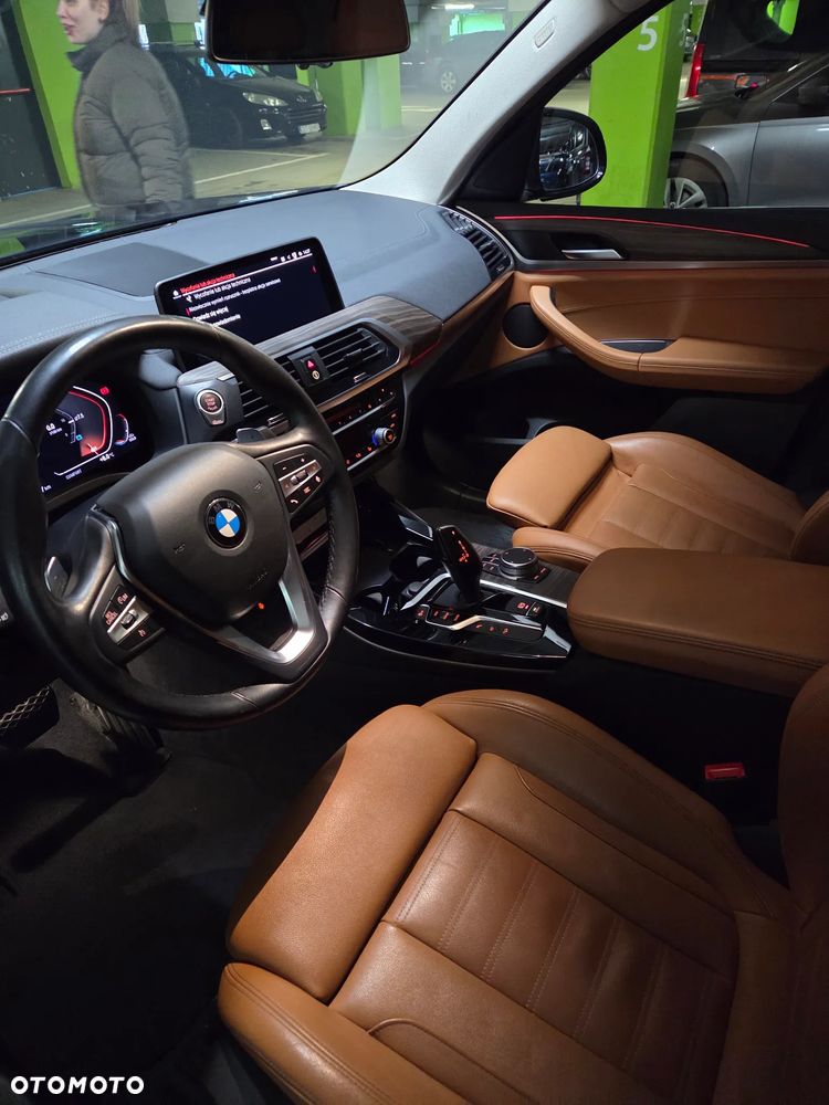 BMW X3 xDrive20d Luxury Line - 9