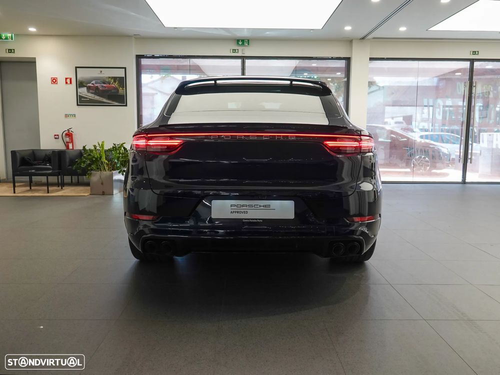 Porsche Cayenne Coupé E-Hybrid - 6