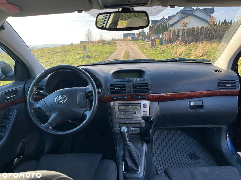 Toyota Avensis 1.8 VVT-i Sol - 6