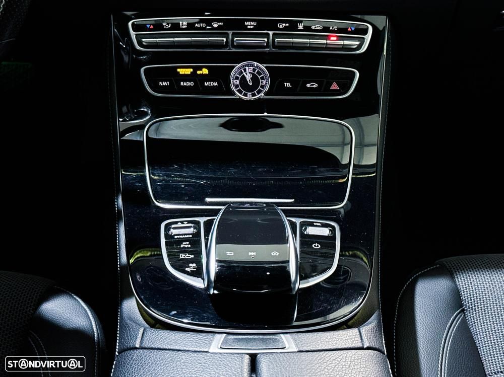 Mercedes-Benz E 350 e AMG - 22