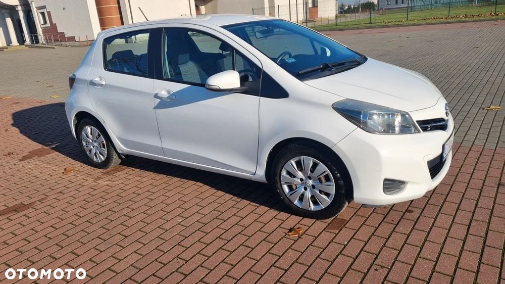 Toyota Yaris 1.33 VVT-i - 4