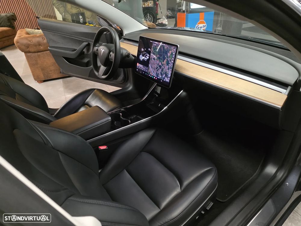 Tesla Model 3 Standard Range Plus RWD - 29