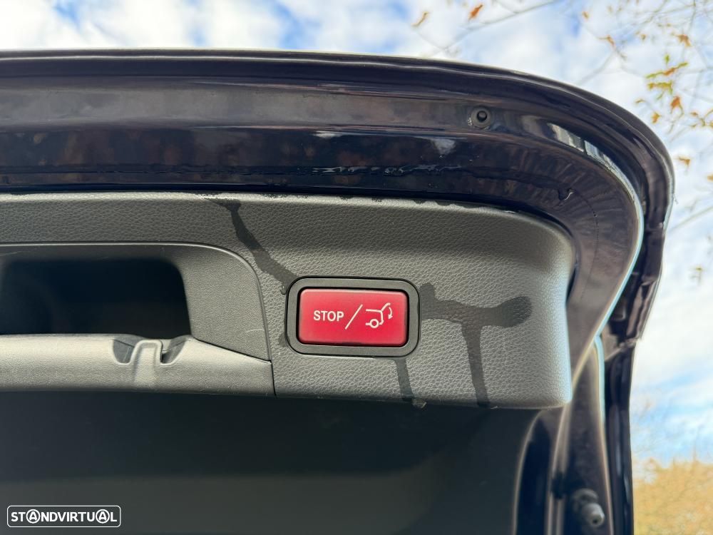 Mercedes-Benz GLC 220 d Coupe 4Matic 9G-TRONIC AMG Line - 32