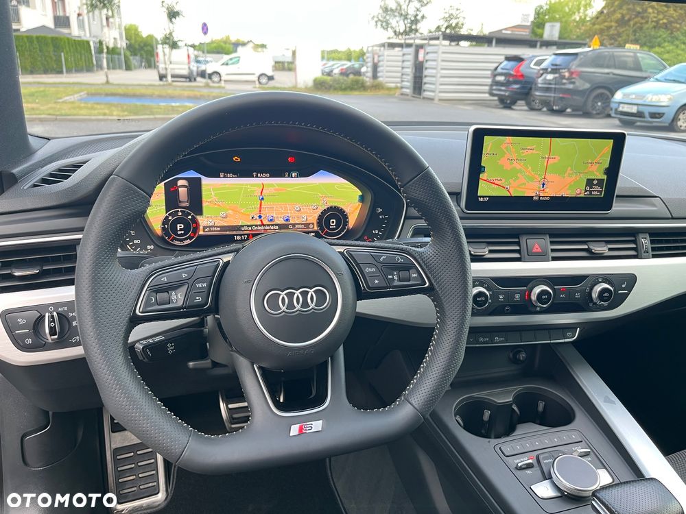 Audi A4 Avant 2.0 TDI S tronic quattro - 31