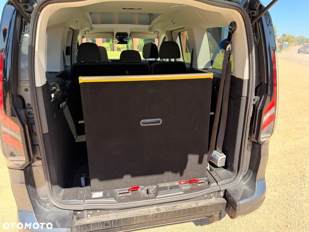 Ford Tourneo Connect Grand 2.0 EcoBlue Active - 10