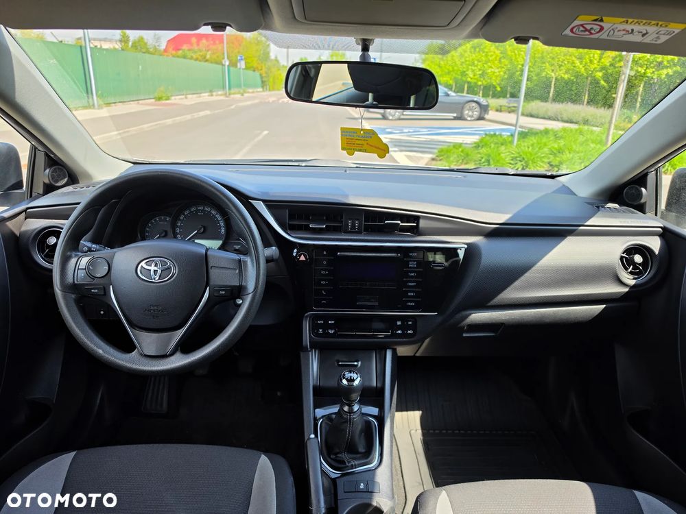Toyota Auris 1.6 Active - 10
