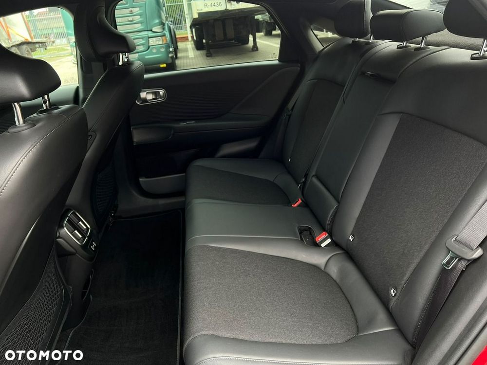Hyundai IONIQ 6 - 17