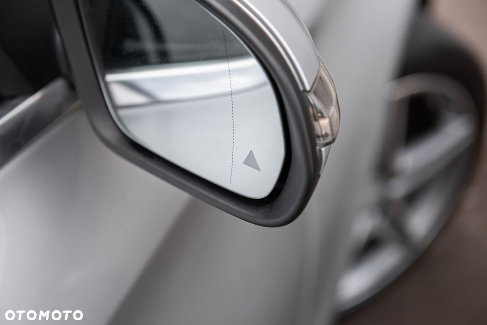 Mercedes-Benz Klasa C 400 4Matic 7G-TRONIC AMG Line - 35