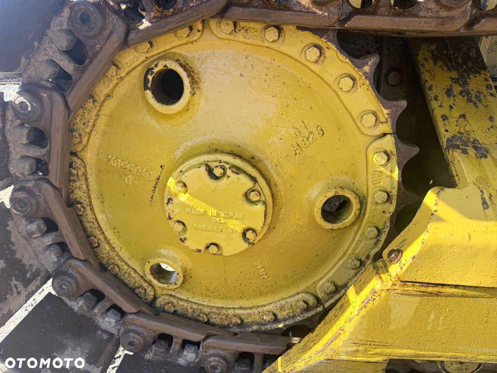 Caterpillar CAT D4C - 12